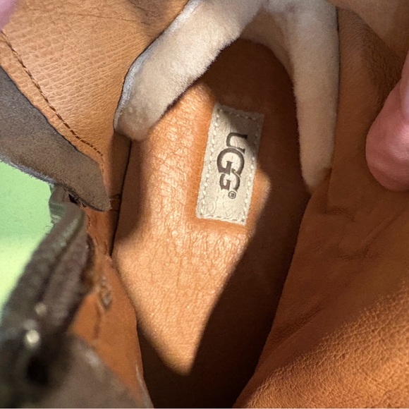 UGG women’s Reid Brown Suede Casual Shoes size 10 NWOB - Picture 5 of 6